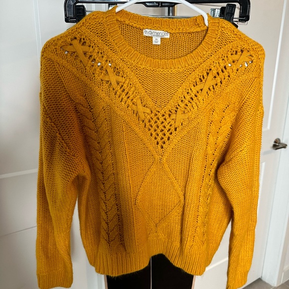 a jacket and two insulated leggings. size xs - Picture 2 of 8